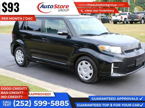 Used 2014 Scion xB FWD image 4