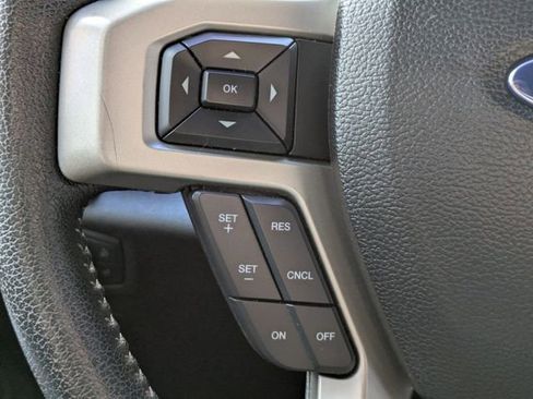 Used 2015 Ford F150 Lariat image 30