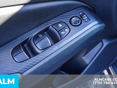 Used 2025 Nissan Altima 2.5 SV image 53