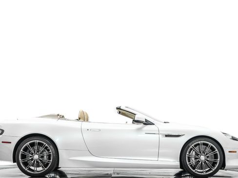 Used 2014 Aston Martin DB9 Volante -Very Low Miles, Pearl image 2