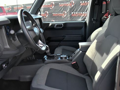 Used 2025 Ford Bronco Big Bend AWD/4WD image 16