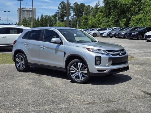 Used 2024 Mitsubishi Outlander Sport ES AWD/4WD image 2