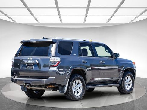 Used 2018 Toyota 4Runner SR5 Premium AWD/4WD image 5