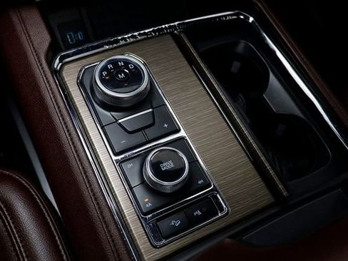 Used 2024 Ford Expedition Max Limited image 14