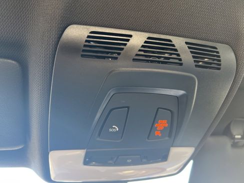 Used 2017 BMW 230i Coupe image 17