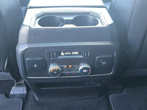 Used 2018 Ford Expedition Limited w/ Equipment Group 302A RWD image 32