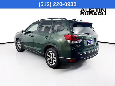 Used 2024 Subaru Forester Premium image 6