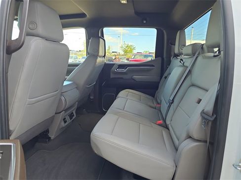 Certified 2024 GMC Sierra 1500 SLT image 16