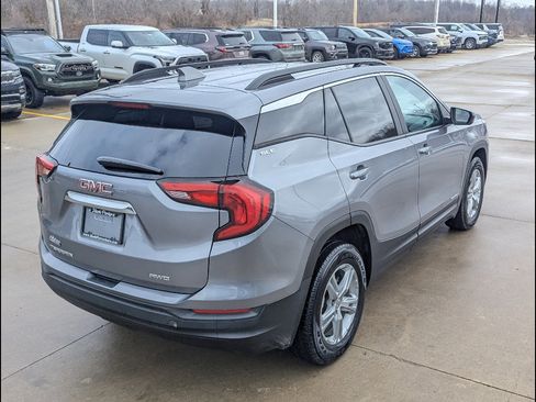 Used 2021 GMC Terrain SLE w/ Driver Convenience Package image 7