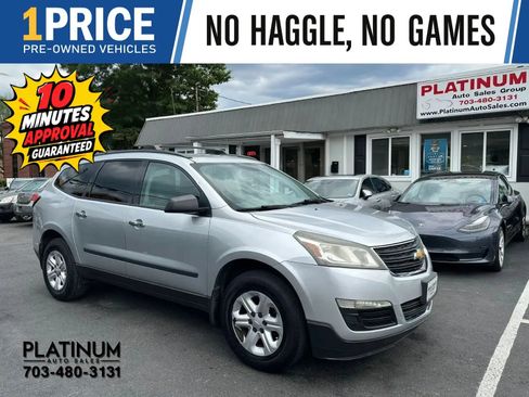 Used 2014 Chevrolet Traverse LS FWD image 1