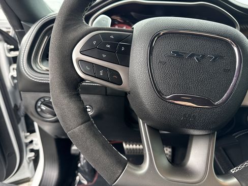 Used 2023 Dodge Challenger SRT Hellcat RWD image 18