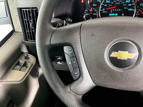 Used 2023 Chevrolet Express 3500 LT w/ LT Preferred Equipment Group image 14