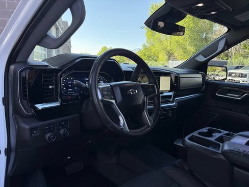 Used 2023 Chevrolet Silverado 1500 RST w/ Z71 Off-Road Package AWD/4WD image 22