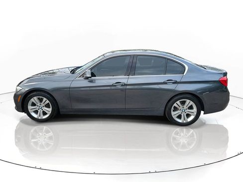 Used 2017 BMW 330i Sedan w/ Driver Assistance Package RWD image 5
