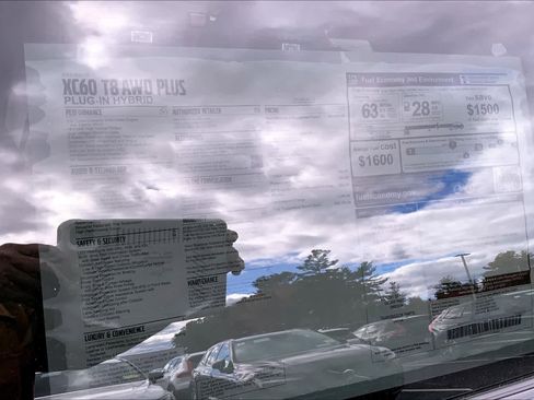 New 2025 Volvo XC60 T8 Plus w/ Protection Package Premier image 18