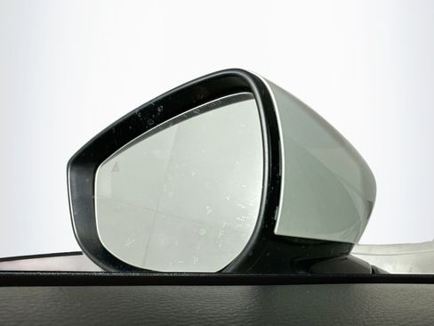 Used 2023 MAZDA CX-30 AWD 2.5 S w/ Preferred Package image 16