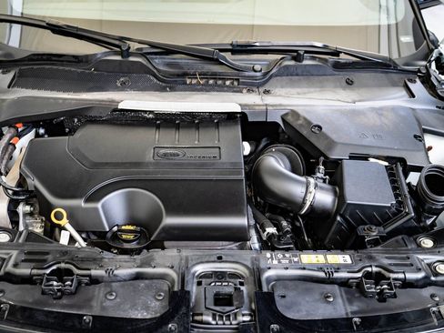 Used 2023 Land Rover Range Rover Evoque R-Dynamic SE image 39