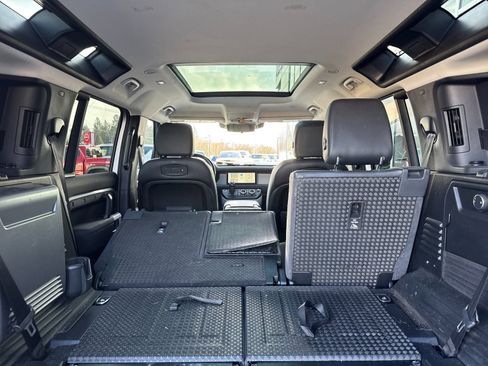 Used 2020 Land Rover Defender 110 First Edition AWD/4WD image 14