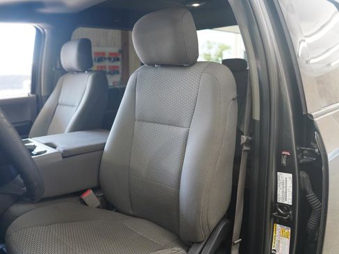 Used 2017 Ford F150 XLT RWD image 27