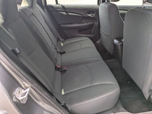 Used 2012 Chrysler 200 Touring FWD image 18
