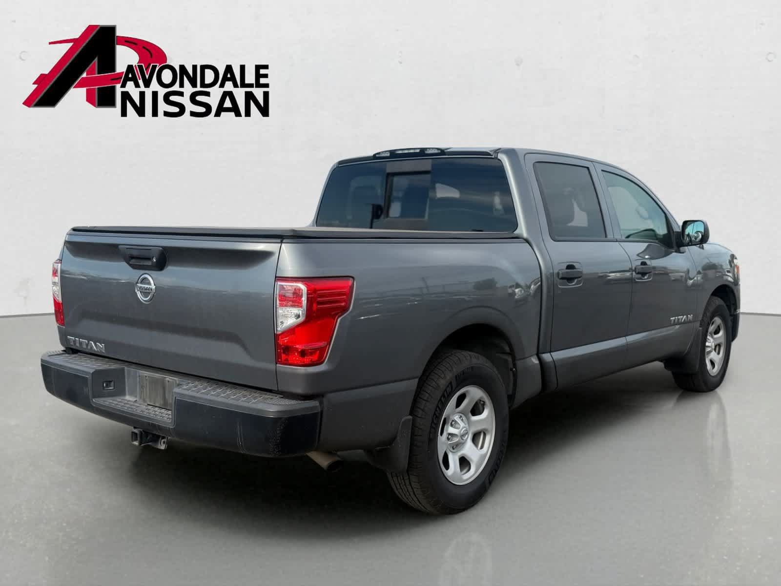 Used 2017 Nissan Titan S RWD image 4
