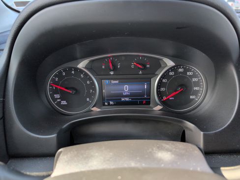 Used 2024 GMC Terrain SLE image 16