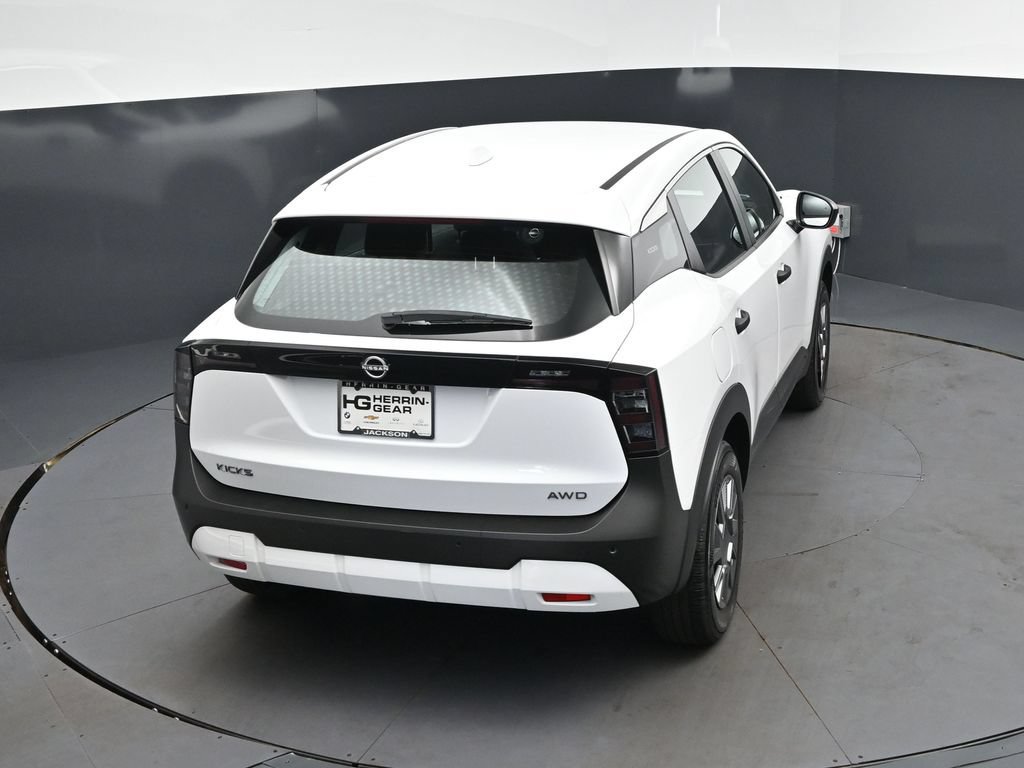 Used 2025 Nissan Kicks S AWD/4WD image 34