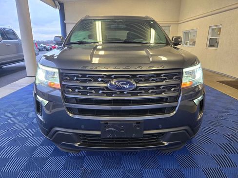 Used 2019 Ford Explorer XLT w/ Equipment Group 202A image 2