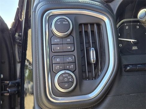 Used 2020 GMC Sierra 3500 Denali w/ Technology Package image 21