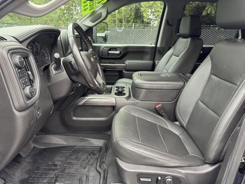 Used 2021 Chevrolet Silverado 3500 LTZ w/ LTZ Convenience Package image 4