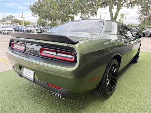 Used 2018 Dodge Challenger SXT w/ Blacktop Package image 6