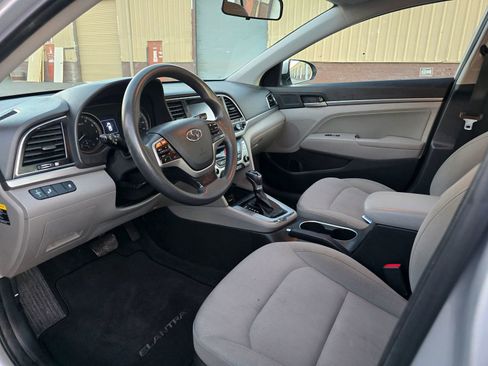 Used 2018 Hyundai Elantra SEL w/ Cargo Package image 7