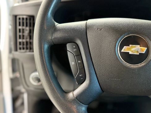 Used 2019 Chevrolet Express 2500 w/ Driver Convenience Package image 17