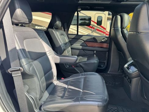 Used 2022 Lincoln Navigator Reserve image 31