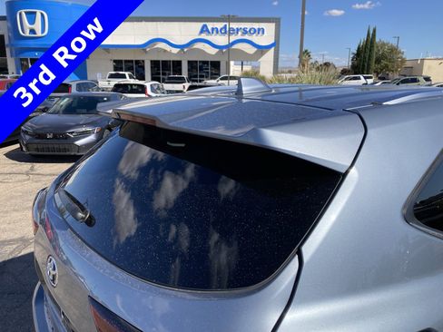 Used 2024 Toyota Highlander Limited image 6