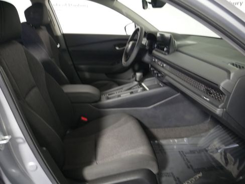 Used 2023 Honda Accord LX image 6