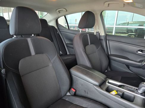 Used 2021 Nissan Sentra SV image 16