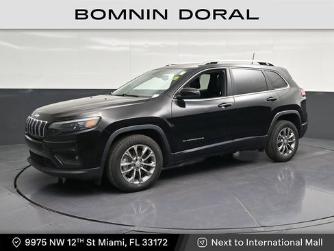 Used 2021 Jeep Cherokee Latitude Lux FWD image 1
