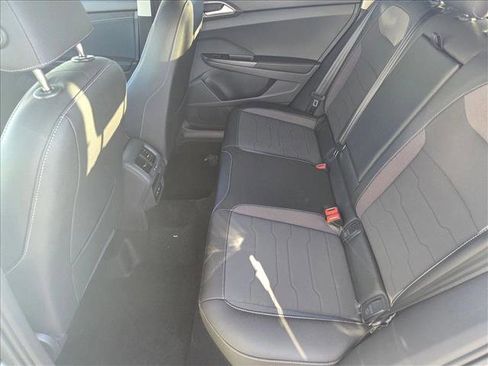 New 2026 Volkswagen Taos SE image 15