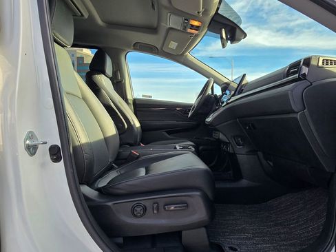 Used 2022 Honda Odyssey Touring image 10