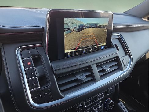 Certified 2022 Chevrolet Tahoe Z71 w/ Luxury Package image 17