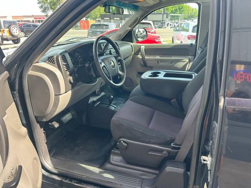 Used 2012 Chevrolet Silverado 1500 W/T AWD/4WD image 3