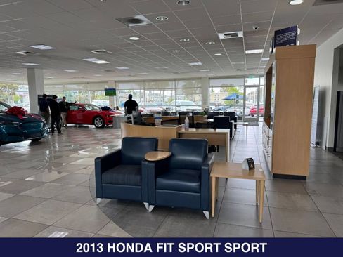 Used 2013 Honda Fit Sport image 8