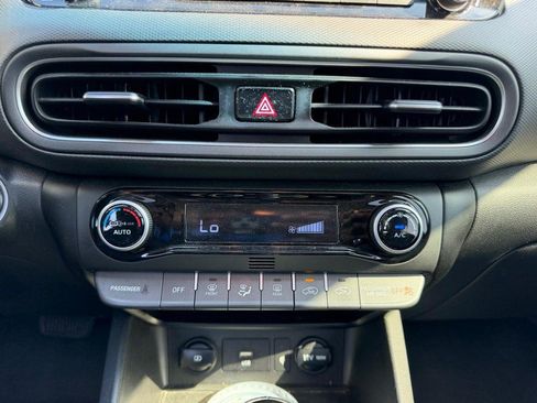 Used 2022 Hyundai Kona Limited w/ Cargo Package AWD/4WD image 15