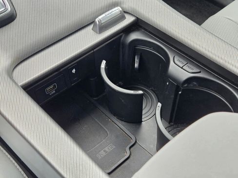 Used 2023 Hyundai Palisade SEL FWD image 30