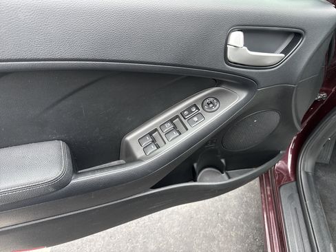 Used 2018 Kia Forte LX FWD image 13