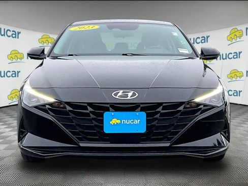 Used 2023 Hyundai Elantra SEL w/ Convenience Package image 2