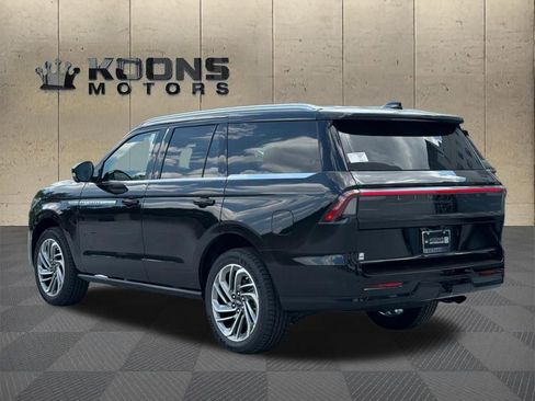 New 2026 Lincoln Navigator Reserve AWD/4WD image 6