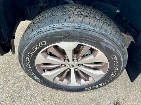 Used 2015 Ford F150 King Ranch w/ Equipment Group 601A Luxury image 41