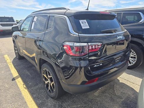 Used 2024 Jeep Compass Limited AWD/4WD image 10